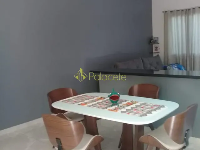 Casa com 125m² 3 quartos e 3 banheiros, à venda, no bairro Residencial Mombaça em Pindamonhangaba