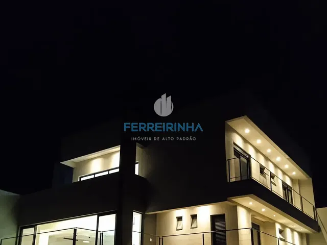 Casa com 1100m² 4 quartos e 5 banheiros, à venda, no bairro Condomínio Colinas do Parahyba em São José Dos Campos
