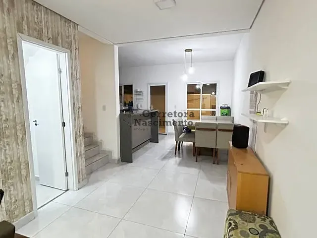 Casa 3 quartos e 3 banheiros, para alugar, no bairro Jardim Santa Maria em Jacareí