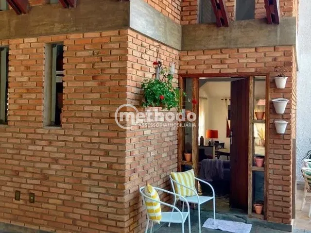 Casa com 500m² 3 quartos e 5 banheiros, à venda ou para alugar, no bairro Alto Taquaral em Campinas