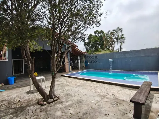 Casa com 580m² 5 quartos e 5 banheiros, à venda, no bairro Jardim Flórida em Jacareí