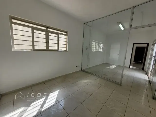 Casa com 232m² 4 quartos e 1 banheiro, à venda, no bairro Vila Resende em Caçapava