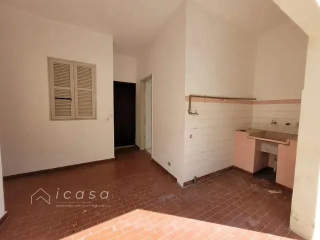 Casa com 232m² 4 quartos e 1 banheiro, à venda, no bairro Vila Resende em Caçapava