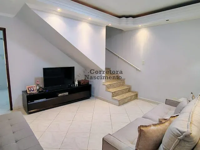 Casa com 125m² 2 quartos e 3 banheiros, à venda, no bairro Jardim Califórnia em Jacareí