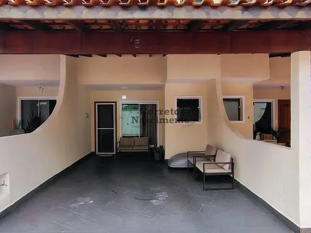 Casa com 125m² 2 quartos e 3 banheiros, à venda, no bairro Jardim Califórnia em Jacareí