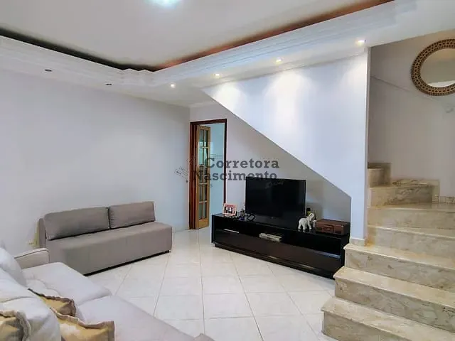 Casa com 125m² 2 quartos e 3 banheiros, à venda, no bairro Jardim Califórnia em Jacareí