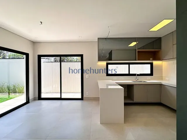 Casa 3 quartos e 5 banheiros, à venda, no bairro Parque Taquaral em Campinas