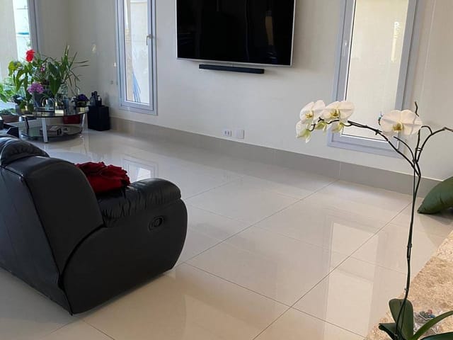 Casa com 450m² 4 quartos e 7 banheiros, à venda, no bairro Alphaville em Santana de Parnaíba