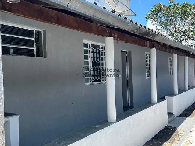 Casa 2 quartos e 2 banheiros, à venda, no bairro Cidade Nova Jacareí em Jacareí