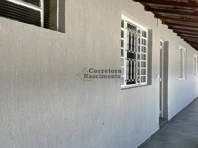 Casa 2 quartos e 2 banheiros, à venda, no bairro Cidade Nova Jacareí em Jacareí