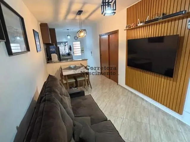 Casa com 150m² 2 quartos e 1 banheiro, à venda, no bairro Parque Santo Antônio em Jacareí