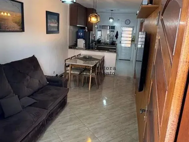 Casa com 150m² 2 quartos e 1 banheiro, à venda, no bairro Parque Santo Antônio em Jacareí