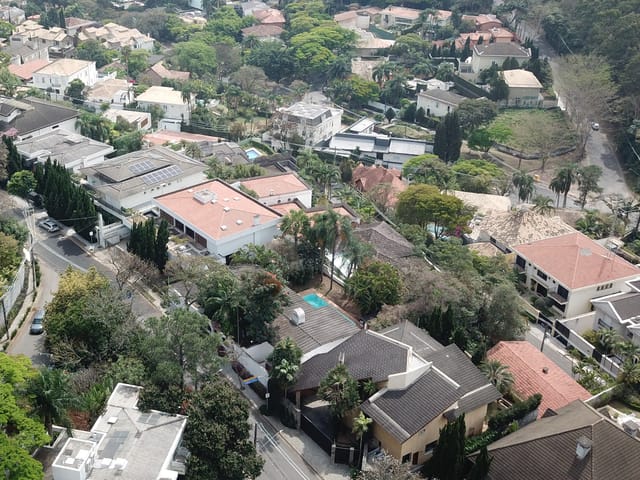 Casa com 751m² 4 quartos e 5 banheiros, à venda, no bairro Jardim Guedala em São Paulo