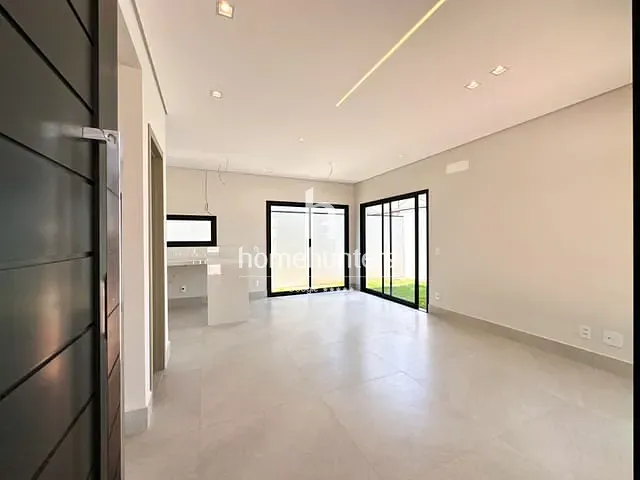 Casa com 242m² 3 quartos e 5 banheiros, à venda, no bairro Parque Taquaral em Campinas