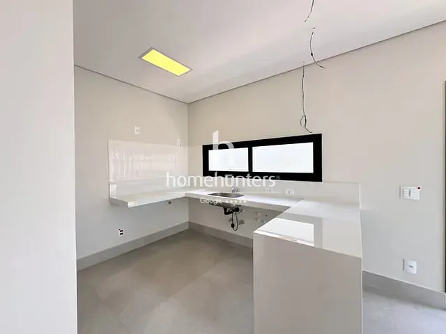 Casa com 242m² 3 quartos e 5 banheiros, à venda, no bairro Parque Taquaral em Campinas