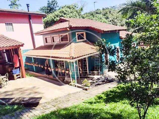 Casa com 250m² 2 quartos e 2 banheiros, à venda, no bairro Jardim das Palmeiras (Zona Sul) em São Paulo