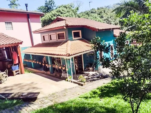 Casa com 250m² 2 quartos e 2 banheiros, à venda, no bairro Jardim das Palmeiras (Zona Sul) em São Paulo