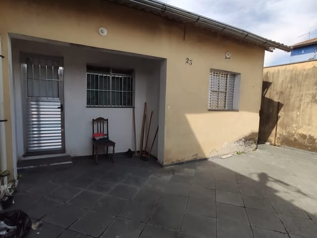 Casa com 215m² 2 quartos e 2 banheiros, à venda, no bairro Jardim Dom José em São Paulo