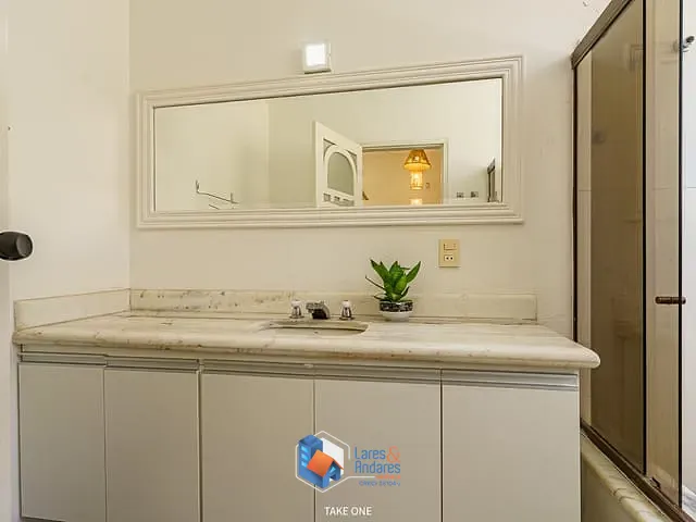 Casa com 500m² 1 quarto e 2 banheiros, à venda, no bairro Loteamento Caminhos de São Conrado (Sousas) em Campinas