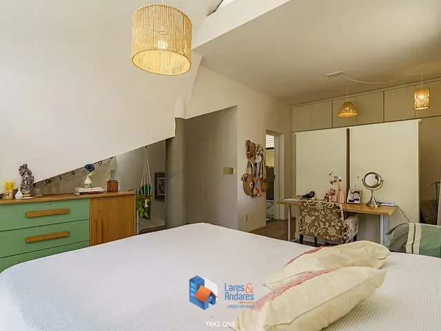 Casa com 500m² 1 quarto e 2 banheiros, à venda, no bairro Loteamento Caminhos de São Conrado (Sousas) em Campinas
