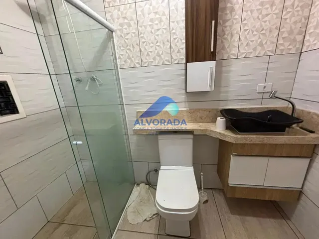 Casa com 110m² 3 quartos e 2 banheiros, à venda ou para alugar, no bairro Jardim Renata em São José Dos Campos