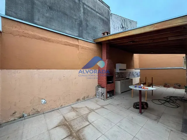 Casa com 110m² 3 quartos e 2 banheiros, à venda ou para alugar, no bairro Jardim Renata em São José Dos Campos