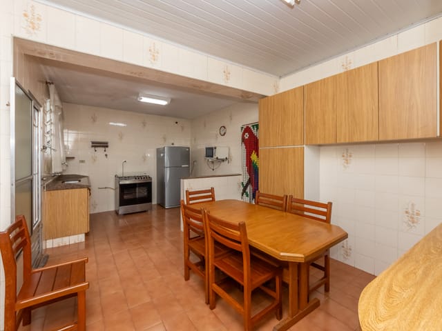 Casa com 200m² 2 quartos e 3 banheiros, à venda, no bairro Praça da Árvore em São Paulo