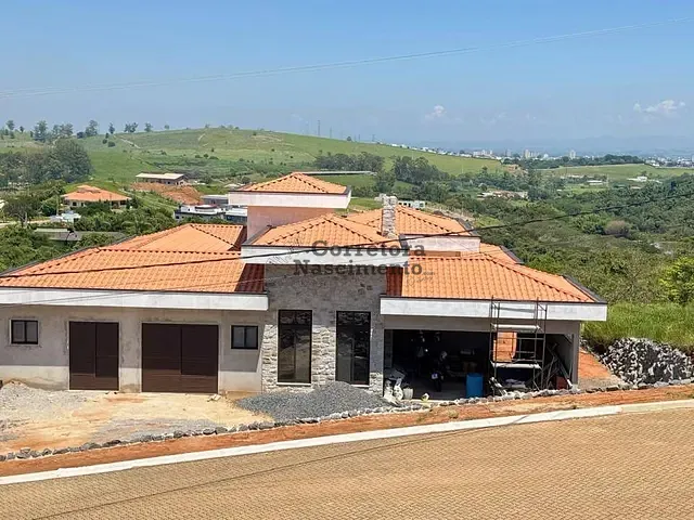 Casa 4 quartos e 4 banheiros, à venda, no bairro Condomínio Terras de Santa Mariana em Caçapava