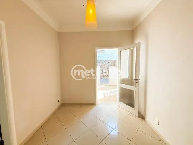 Casa com 2154m² 4 quartos e 6 banheiros, à venda, no bairro Gramado em Campinas