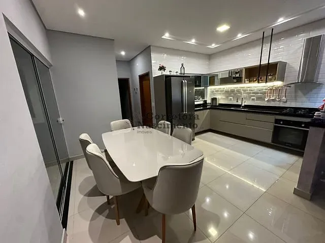 Casa com 142m² 3 quartos e 3 banheiros, à venda, no bairro Loteamento Villa Branca em Jacareí