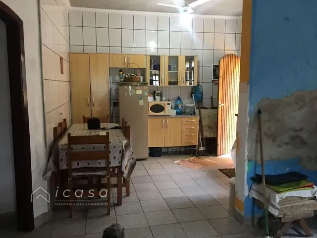 Casa com 275m² 2 quartos e 1 banheiro, à venda, no bairro Pontal de Santa Marina em Caraguatatuba