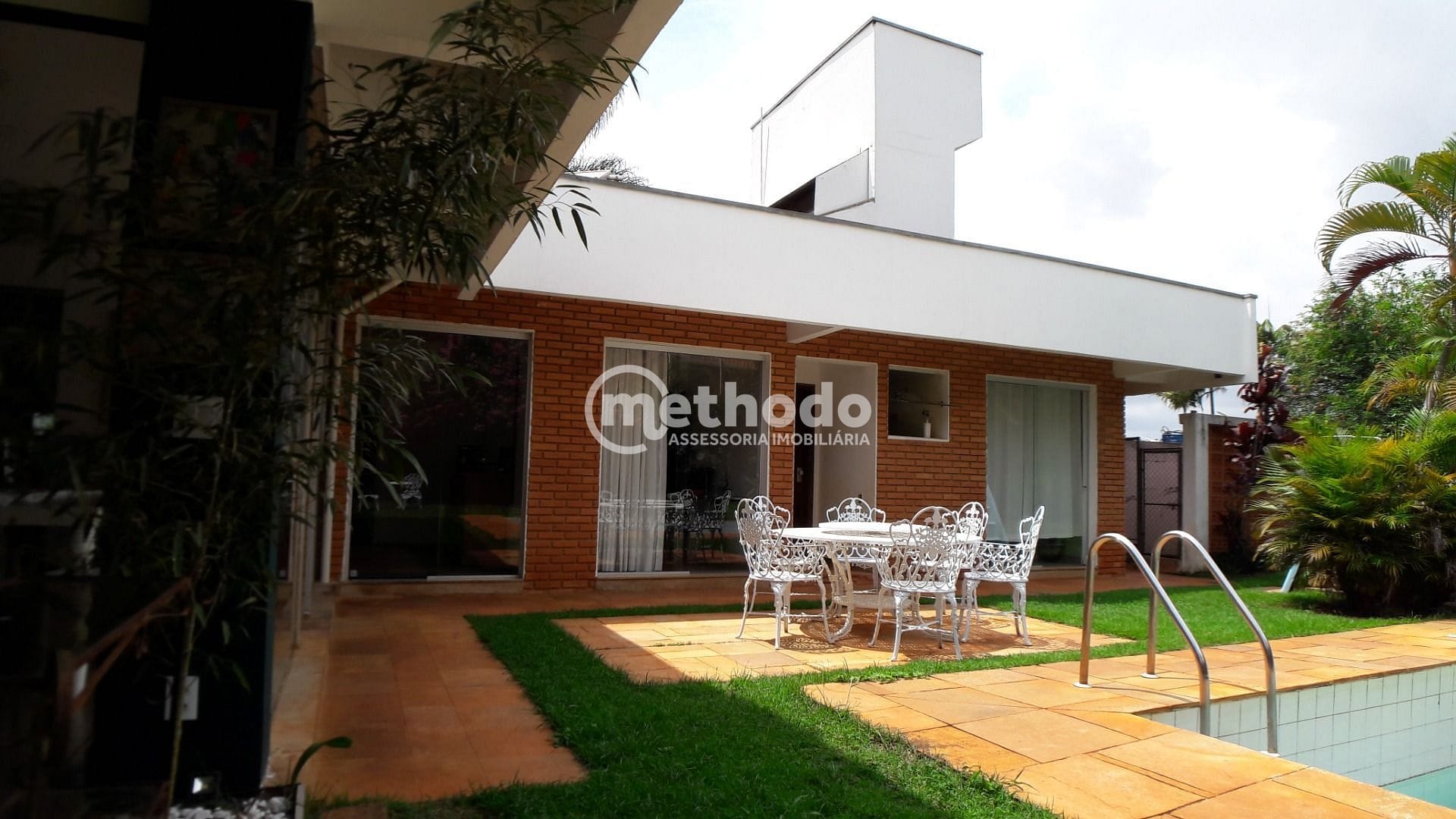 Casa, 6 quartos, 302 m² - Foto 1