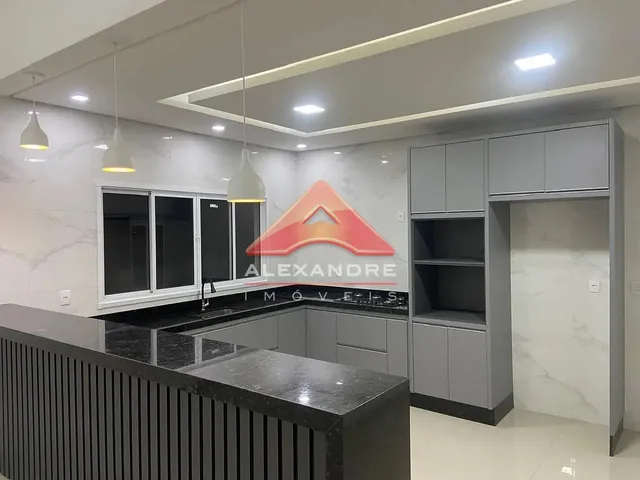 Casa com 10m² 3 quartos e 1 banheiro, à venda, no bairro Terras do Vale em Caçapava