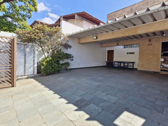 Casa com 402m² 4 quartos e 4 banheiros, à venda, no bairro Vila Inah em São Paulo