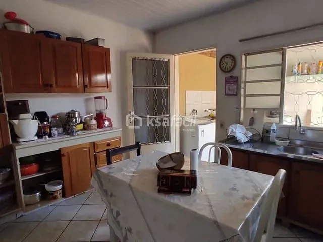 Casa com 468m² 4 quartos e 2 banheiros, à venda, no bairro Jardim Anache em Campo Grande