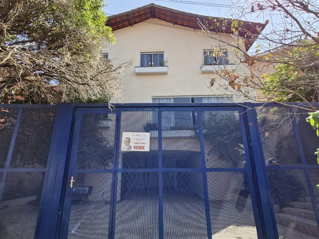 Casa com 450m² 4 quartos e 4 banheiros, à venda, no bairro Jardim Leonor em São Paulo