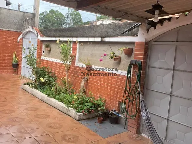Casa com 354m² 4 quartos e 1 banheiro, à venda, no bairro Jardim Santo Antônio da Boa Vista em Jacareí