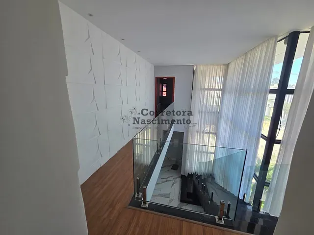 Casa 4 quartos e 5 banheiros, à venda, no bairro Jardim Jacinto em Jacareí