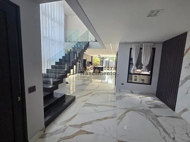 Casa 4 quartos e 5 banheiros, à venda, no bairro Jardim Jacinto em Jacareí