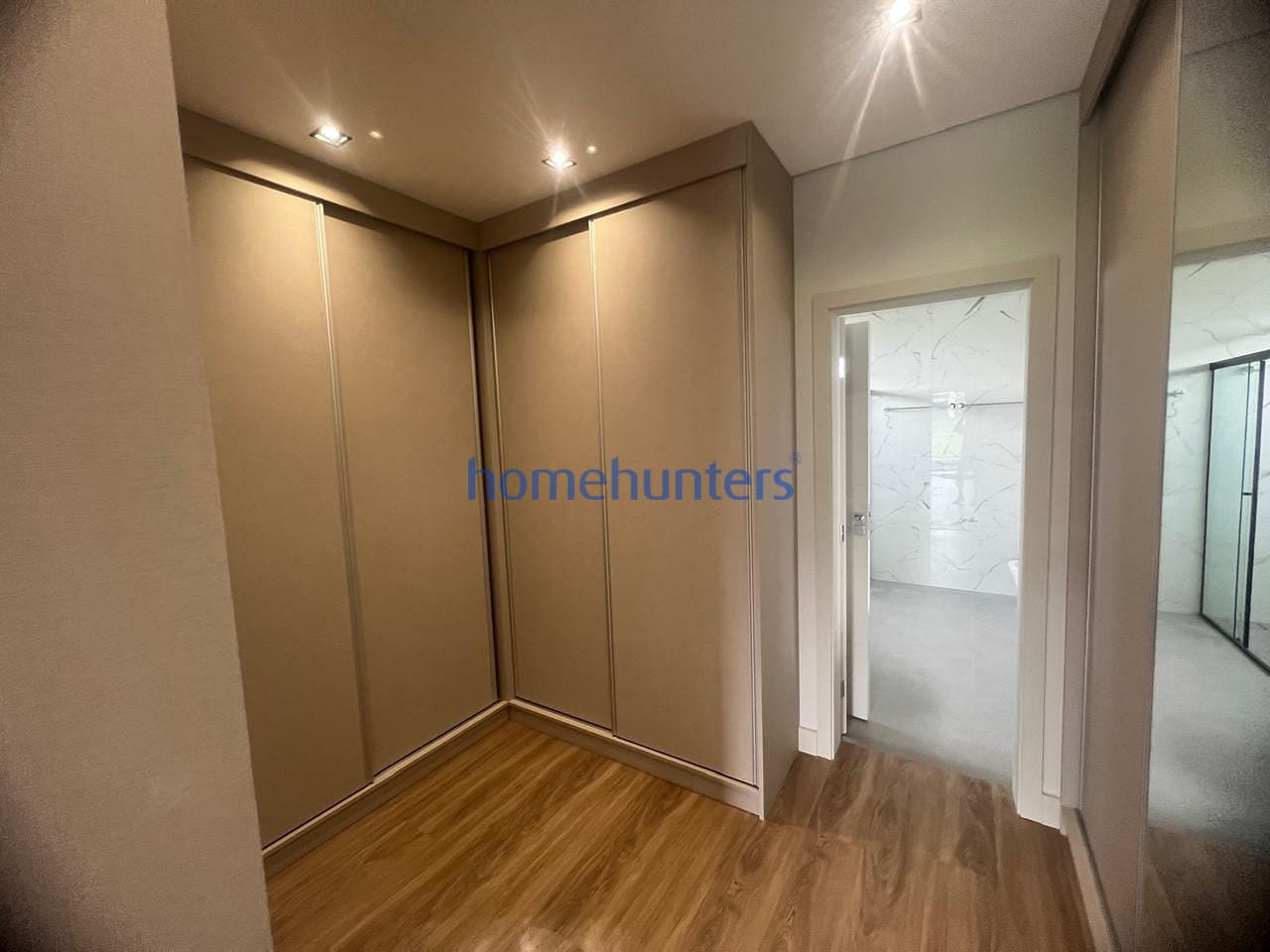 Casa, 4 quartos, 340 m² - Foto 31