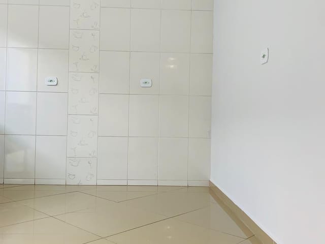 Casa 2 quartos e 1 banheiro, à venda, no bairro Jardim Gurilândia em Taubaté