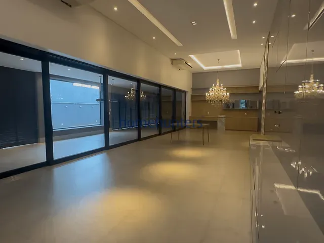 Casa 4 quartos e 7 banheiros, à venda, no bairro Swiss Park em Campinas