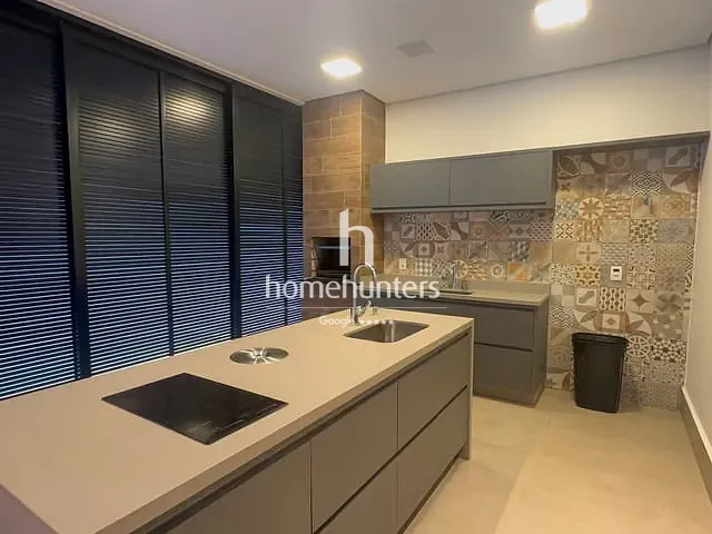 Casa 4 quartos e 7 banheiros, à venda, no bairro Swiss Park em Campinas