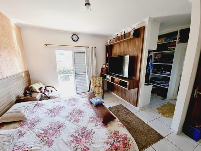Casa com 350m² 3 quartos e 3 banheiros, à venda, no bairro Campos Elíseos em Taubaté