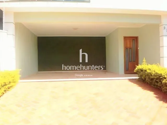 Casa 3 quartos e 3 banheiros, para alugar, no bairro Lenheiro em Valinhos