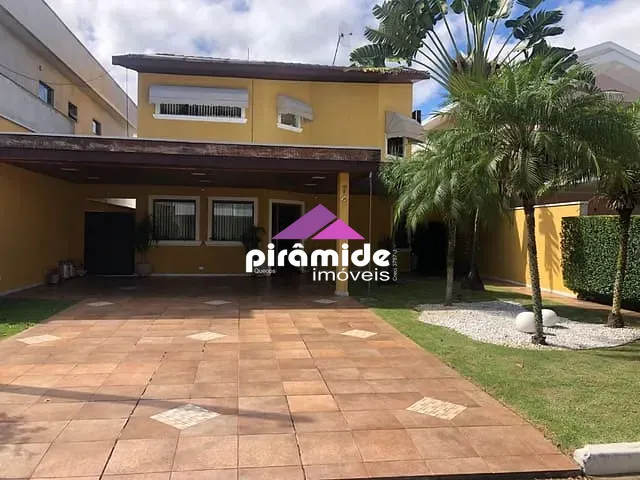 Casa com 360m² 3 quartos e 5 banheiros, à venda, no bairro Vila Branca em Jacareí