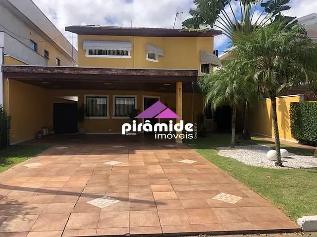 Casa com 360m² 3 quartos e 5 banheiros, à venda, no bairro Vila Branca em Jacareí
