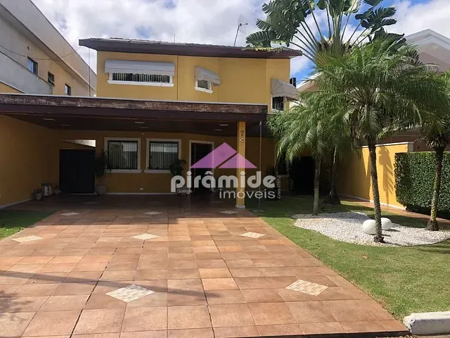 Casa com 360m² 3 quartos e 5 banheiros, à venda, no bairro Vila Branca em Jacareí