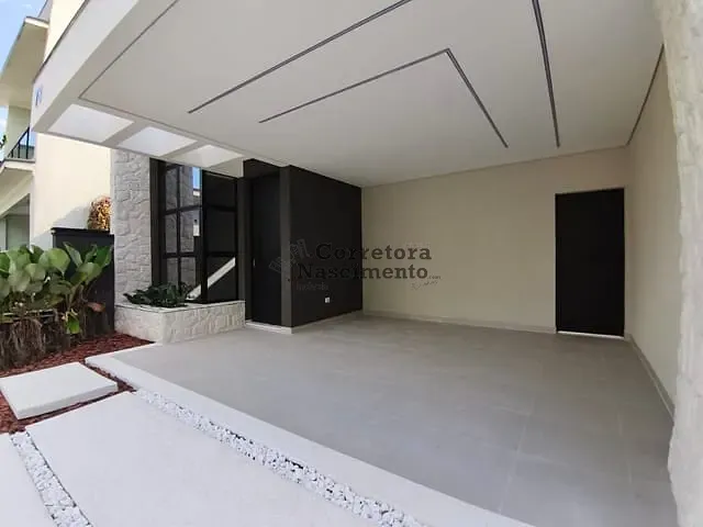 Casa com 212m² 3 quartos e 2 banheiros, à venda, no bairro Jardim Jacinto em Jacareí