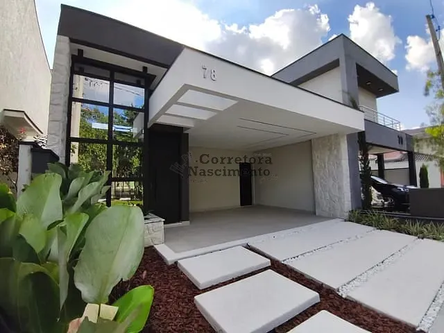 Casa com 212m² 3 quartos e 2 banheiros, à venda, no bairro Jardim Jacinto em Jacareí